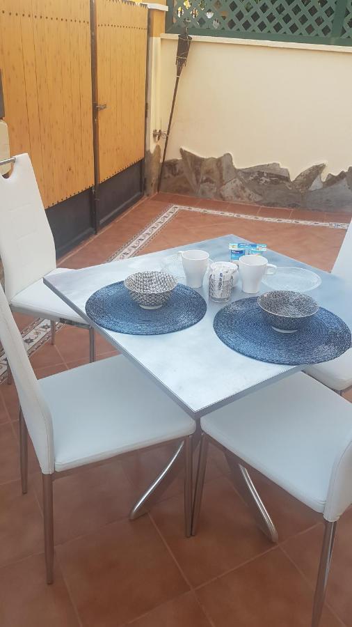 La Casita Del Corazon Bed & Breakfast Castillo del Romeral Екстериор снимка